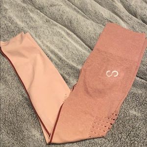 💥💥Seamless leggings from Curves and Combat 💥💥